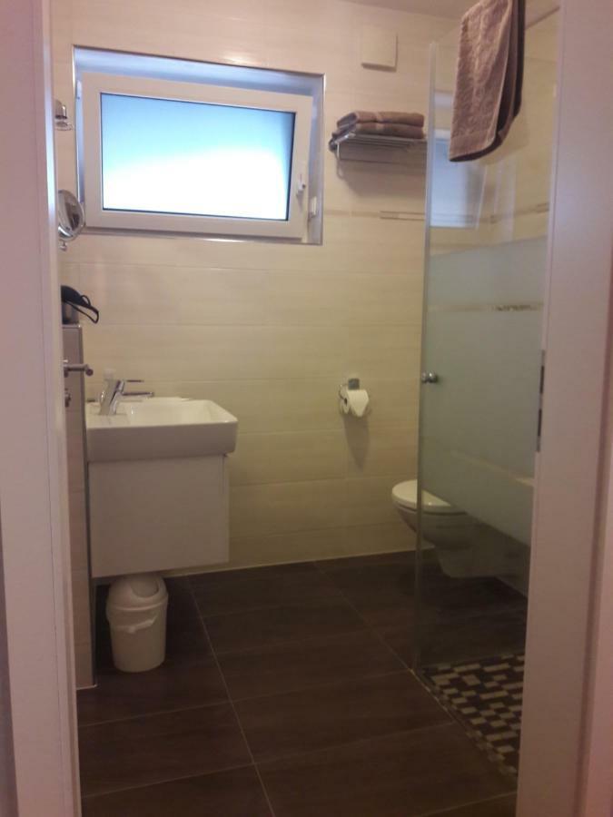 Ferienwohnung Sayntalblick Caan Bagian luar foto
